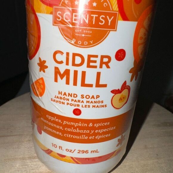 SCENTSY HAND SOAP " CIDER MILL" - Picture 2 of 3